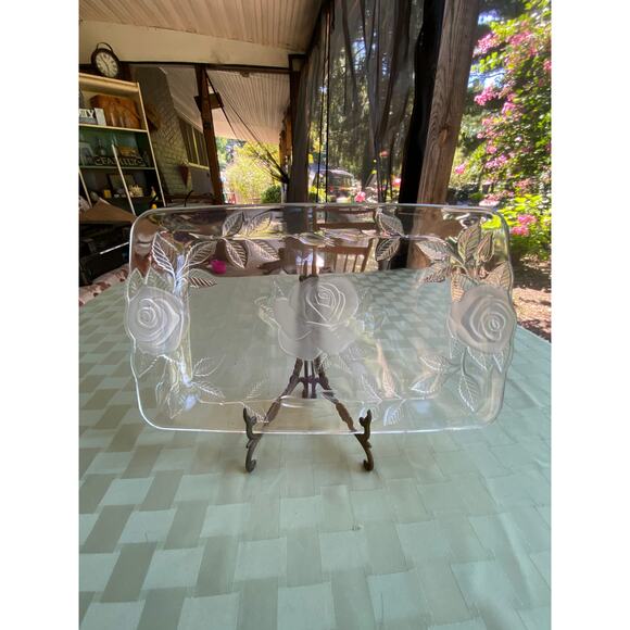 Cristal d'Arques Clear & Frosted Glass Tray with Roses 14 in X 8.25 in France - Picture 7 of 14